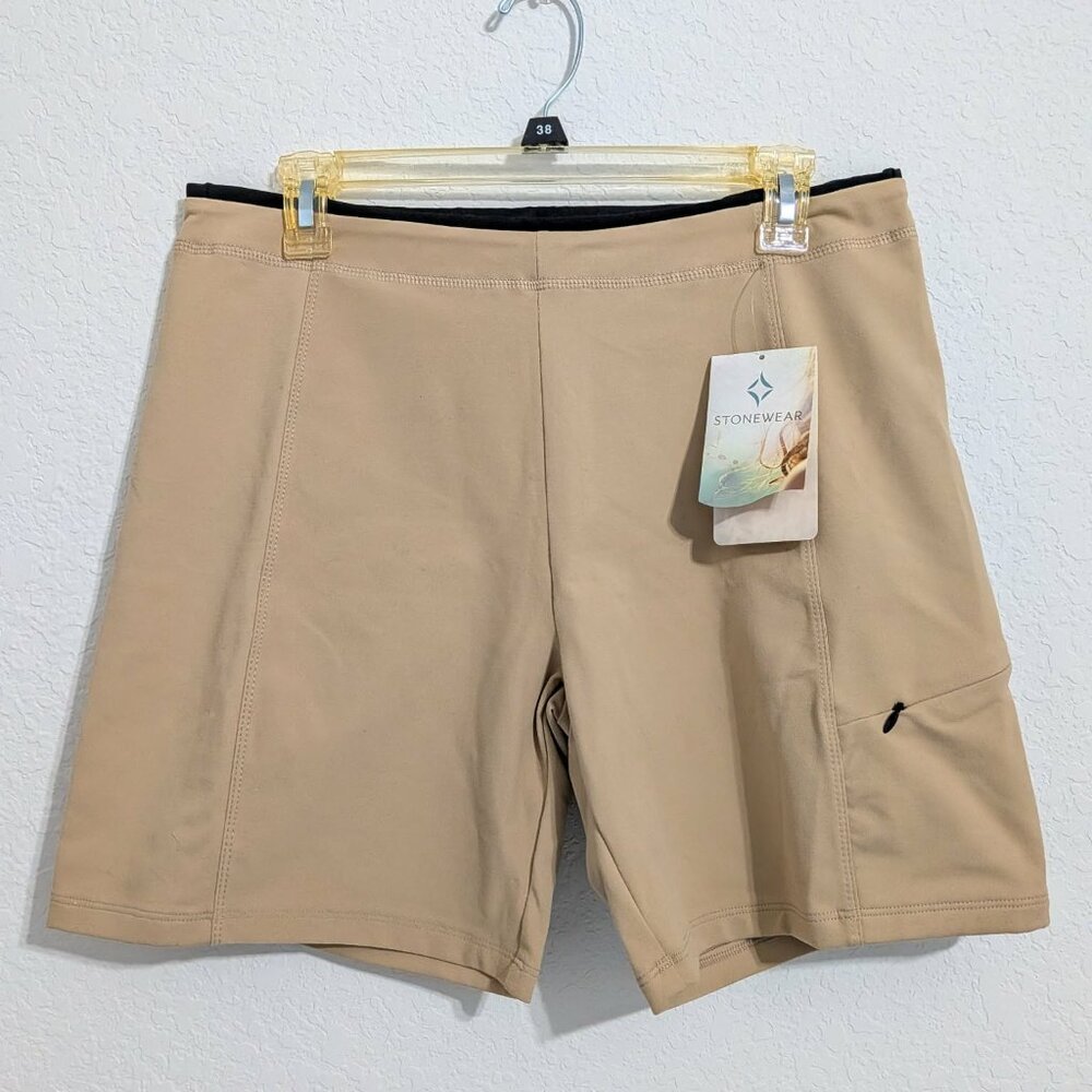 Stonewear Women's Rockin Shorts Khaki NWT (Size Large)